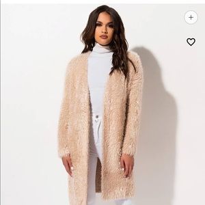 Akira side fuzzy sweater